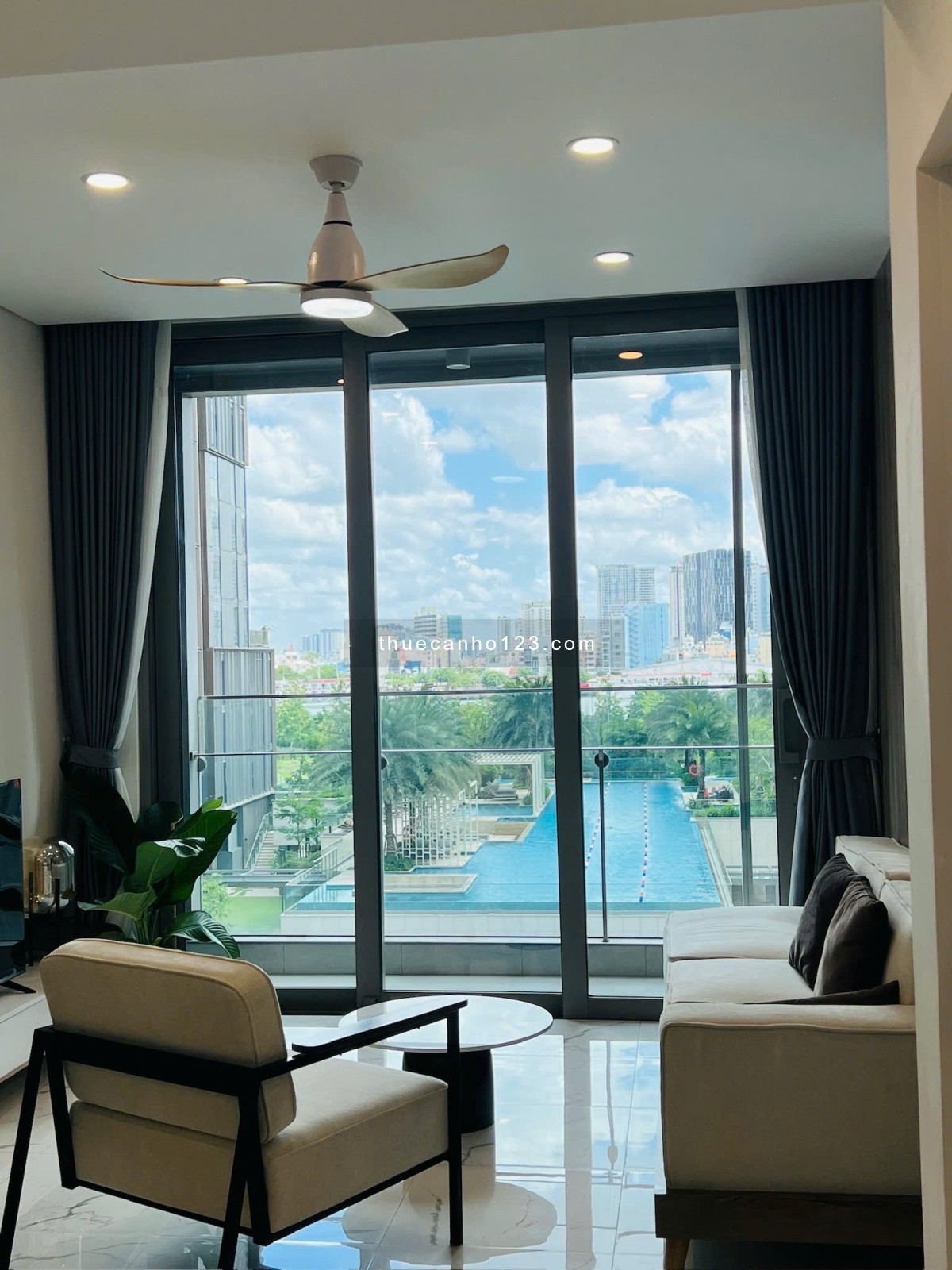 Cập nhật cho thuê căn hộ 1 phòng ngủ giá cực tốt tại Empire City!