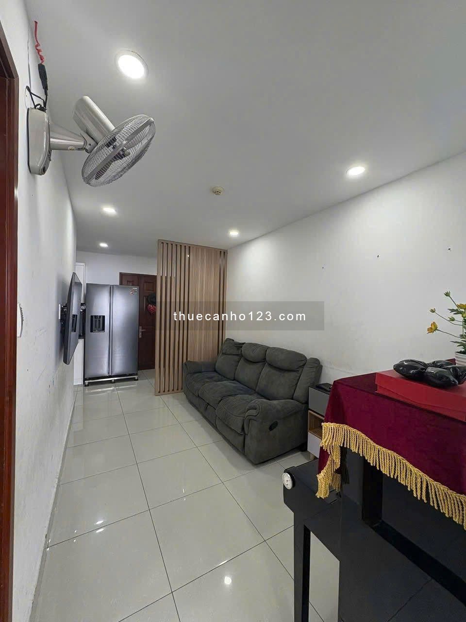 Căn hộ Oriental Plaza, Âu Cơ, Tân Phú: 12tr/th, 2p ngủ, 73m2, NT