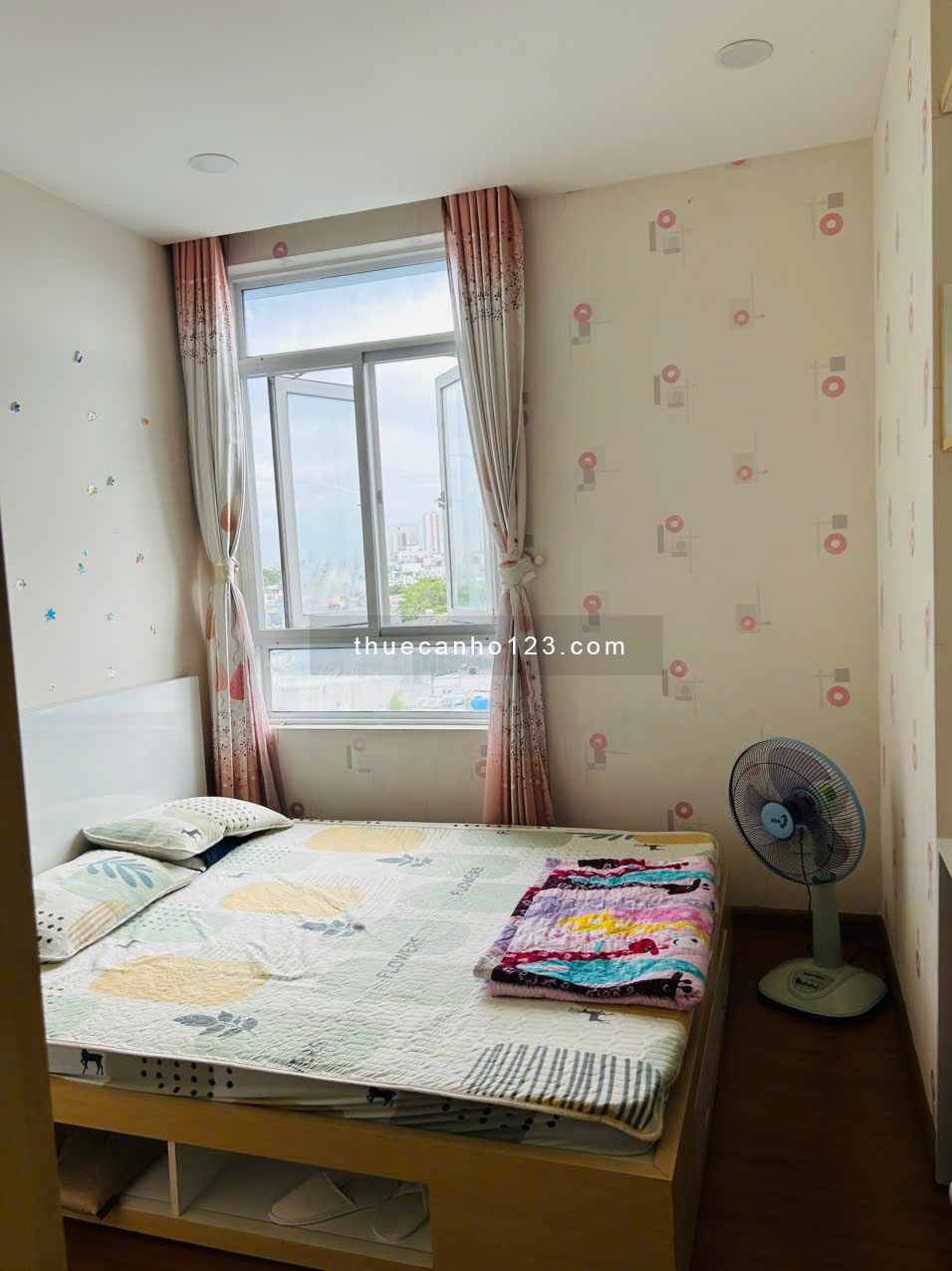 Cho thuê căn hộ Him Lam Riverside Quận 7, 2pn, đủ nội thất, 12.5 triệu, LH: 0917 492 608