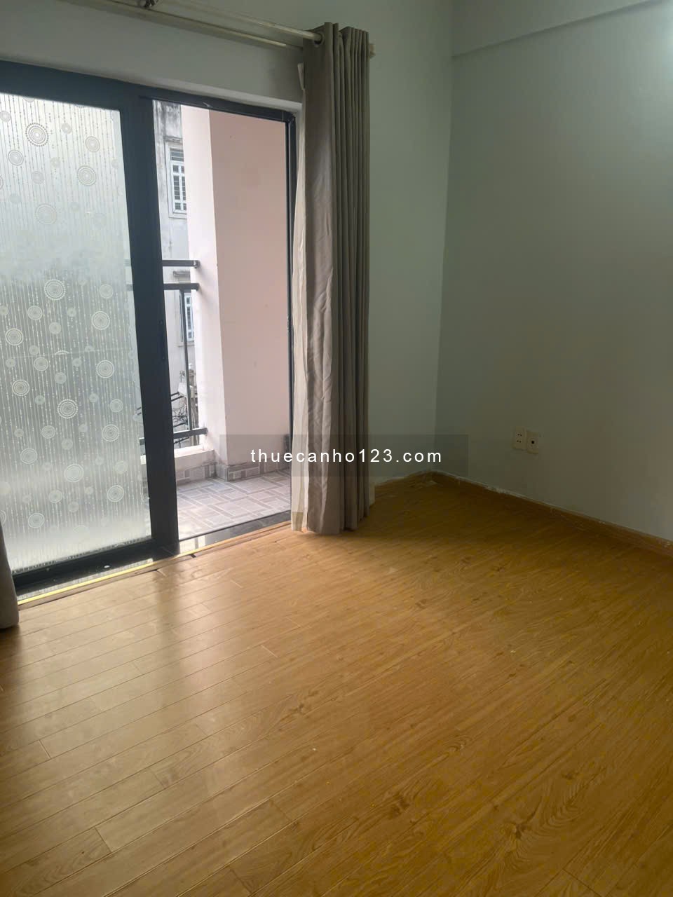 Cho thuê căn hộ Tecco Central Home Nguyễn Thiện Thuật 2Pn2Wc Nội Thất Cơ Bản 11.5Tr Tel 0942811343