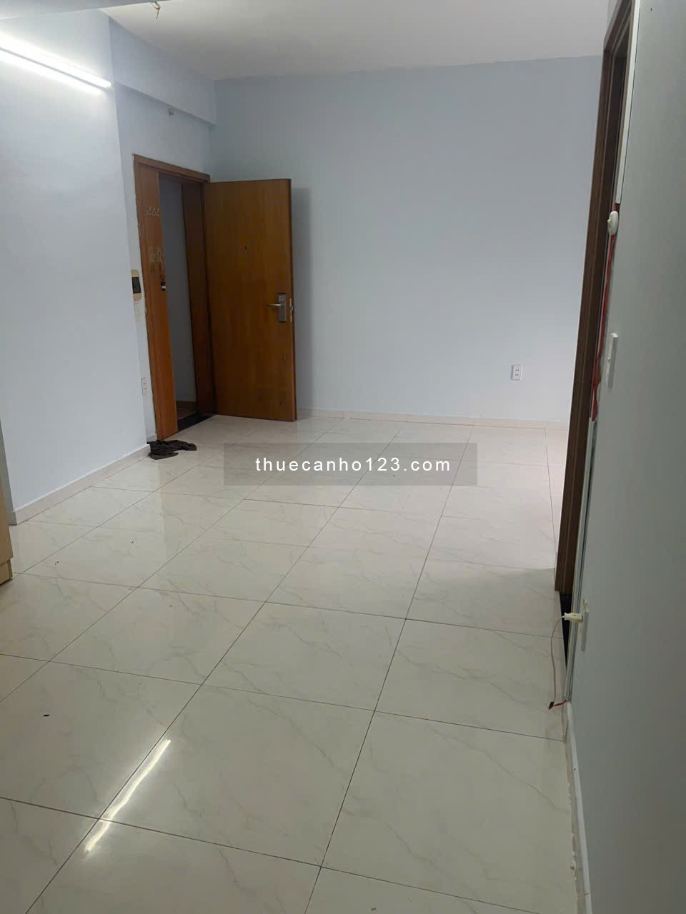 Cho thuê căn hộ Tecco Central Home Nguyễn Thiện Thuật 2Pn2Wc Nội Thất Cơ Bản 11.5Tr Tel 0942811343