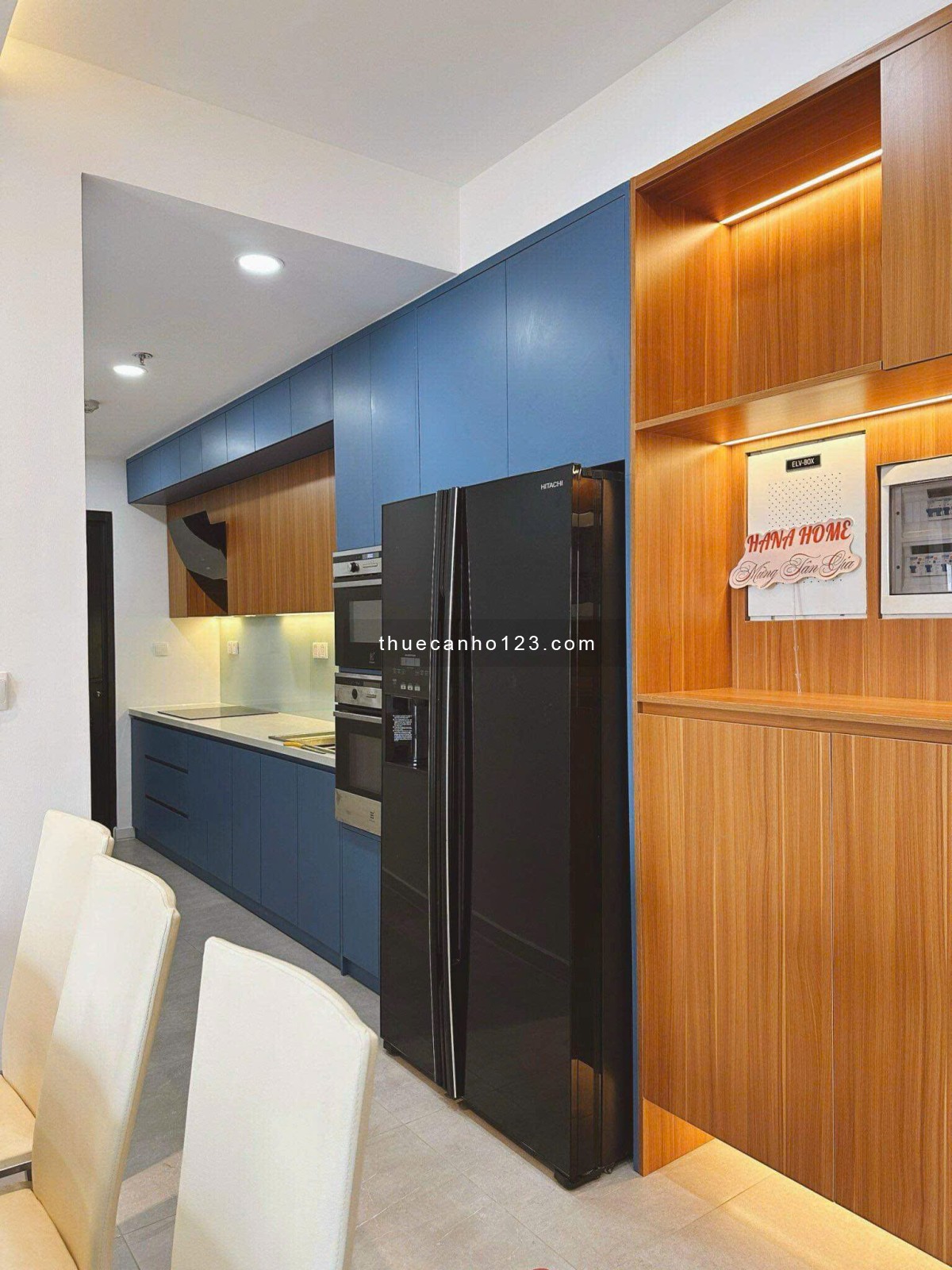 Cần cho thuê căn hộ cao cấp The Antonia, PMH Q7, 2PN 2WC, nhà đẹp, giá 22tr/t LH: 0911 839 618 Em Hà