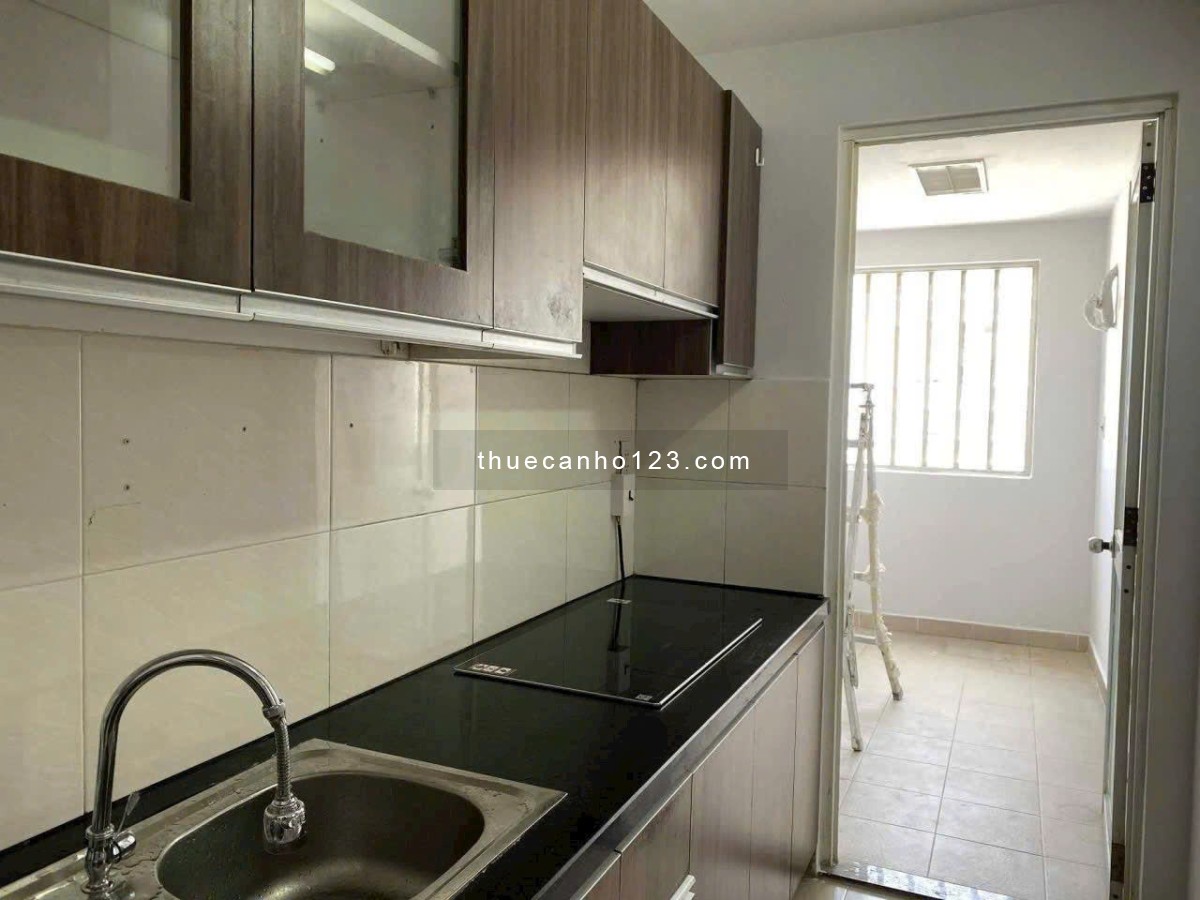 Chung cư Hoa Sen, Lạc Long Quân, Q11: 65m2, 2p ngủ, 9tr/th