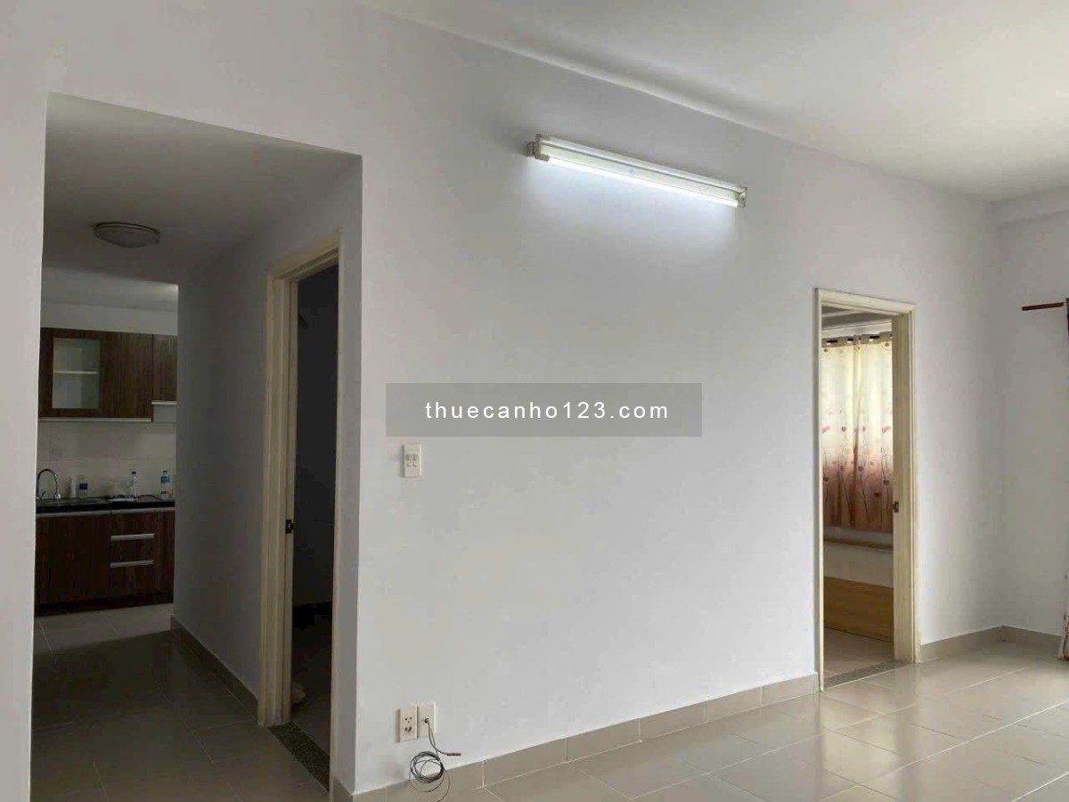 Chung cư Hoa Sen, Lạc Long Quân, Q11: 65m2, 2p ngủ, 9tr/th