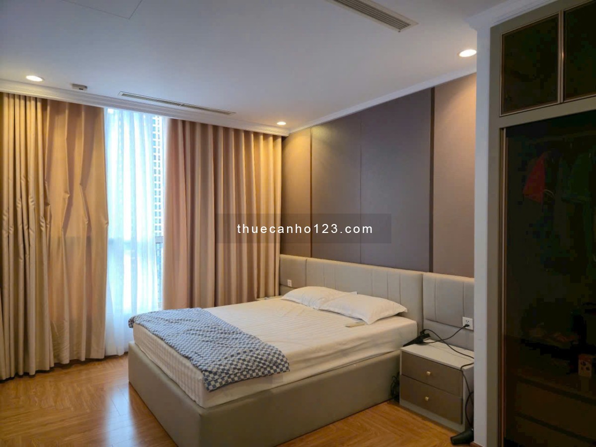 Chung cư Satra, Phan Đăng Lưu, PN: 2p ngủ, 2wc, NT mới, 17triệu, 90m2