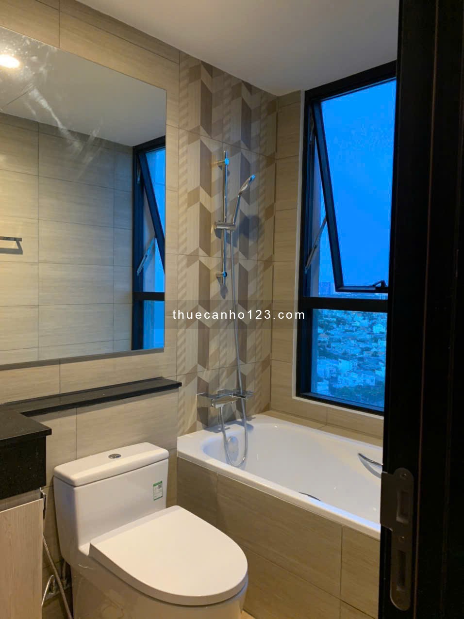 Feliz En Vista – Căn 3PN View Sông Thoáng, Full Nội Thất, 35Tr/Tháng – Dọn Vào Ở Ngay