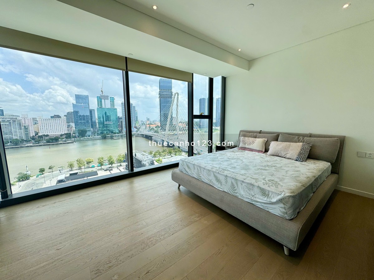 The Opera cho thuê căn hộ 4 phòng ngủ view trực diện sông và thành phố, thang máy riêng