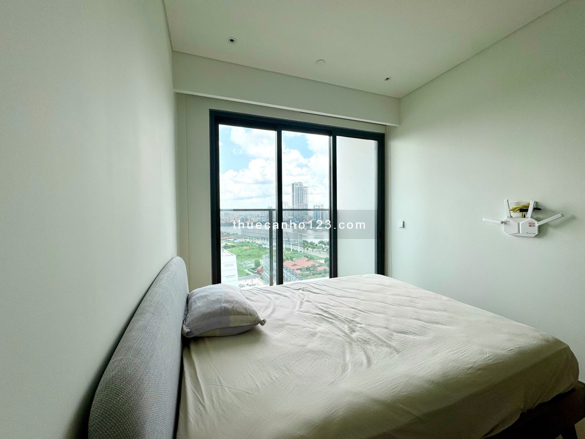 The Opera cho thuê căn hộ 4 phòng ngủ view trực diện sông và thành phố, thang máy riêng