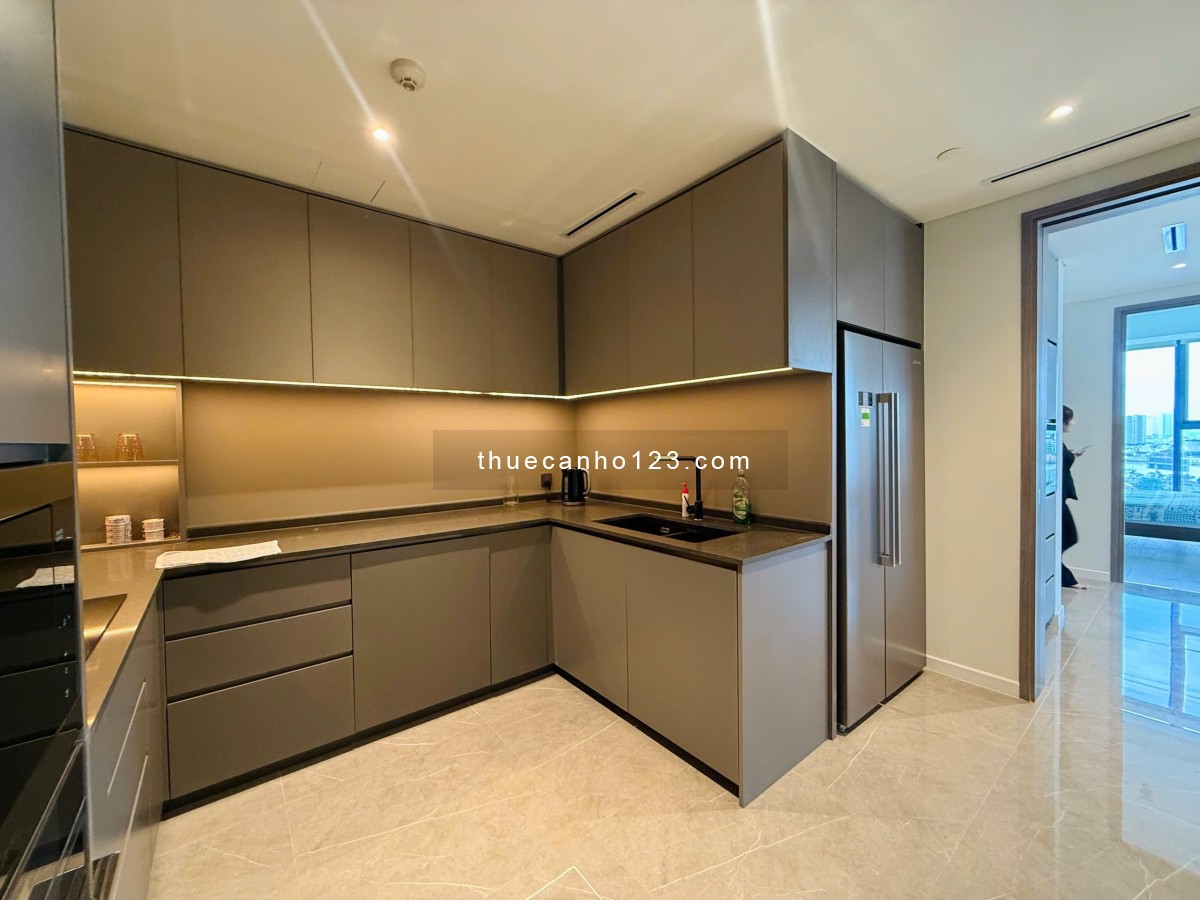 The Opera cho thuê căn hộ 4 phòng ngủ view trực diện sông và thành phố, thang máy riêng