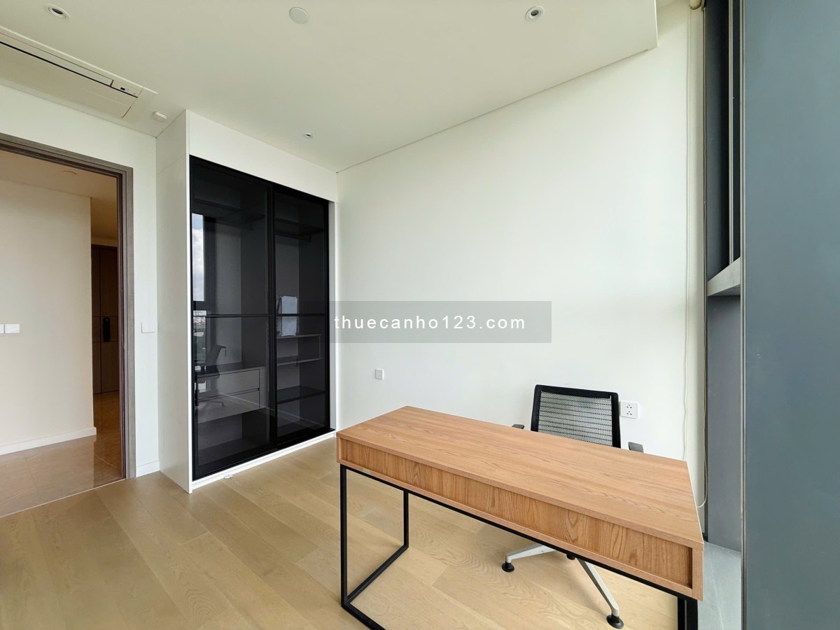 The Opera cho thuê căn hộ 4 phòng ngủ view trực diện sông và thành phố, thang máy riêng