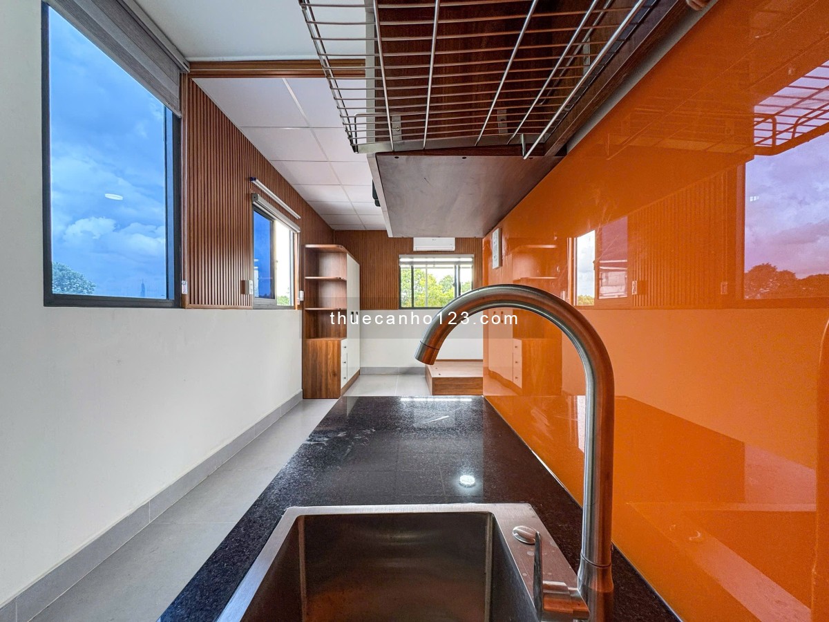 Studio đẹp gần sân bay Tân Sơn Nhất – Full nội thất gỗ sang trọng