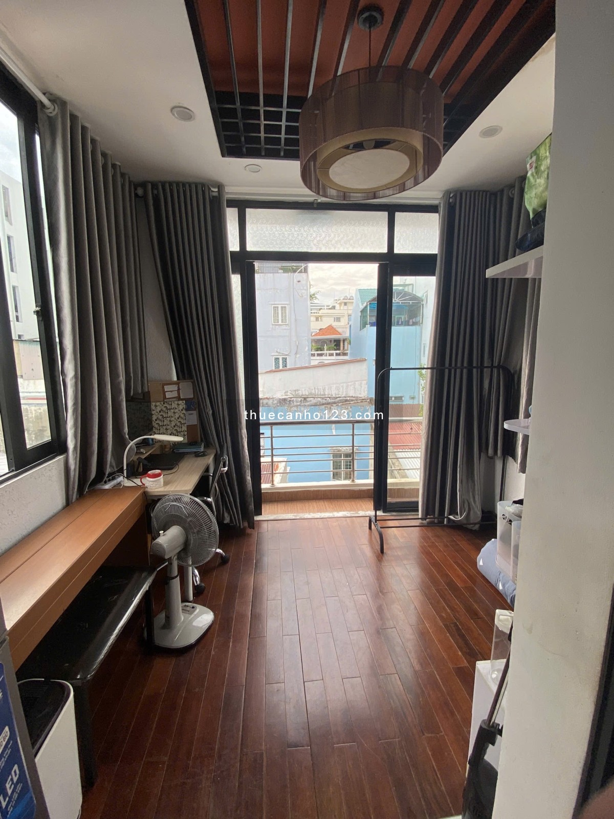 Cho thuê Nguyễn Hữu Cầu Quận 1 gần ĐH Văn Lang - ĐH Sư Phạm TPHCM giá rẻ