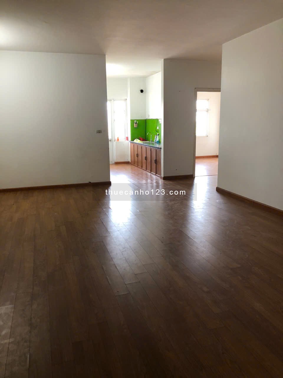 Cho thuê căn hộ chung cư 90m2 tại Hoàng Mai Hà Nội