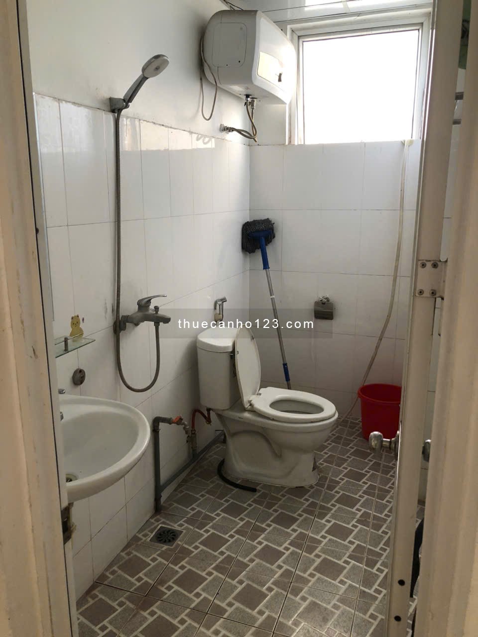 Cho thuê căn hộ chung cư 90m2 tại Hoàng Mai Hà Nội