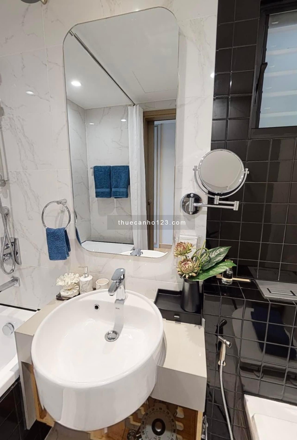 Cho thuê căn hộ cao cấp Zenity Số 608 mặt tiền đường Võ Văn Kiệt, Phường Cầu Kho, Quận 1, TP. HCM.