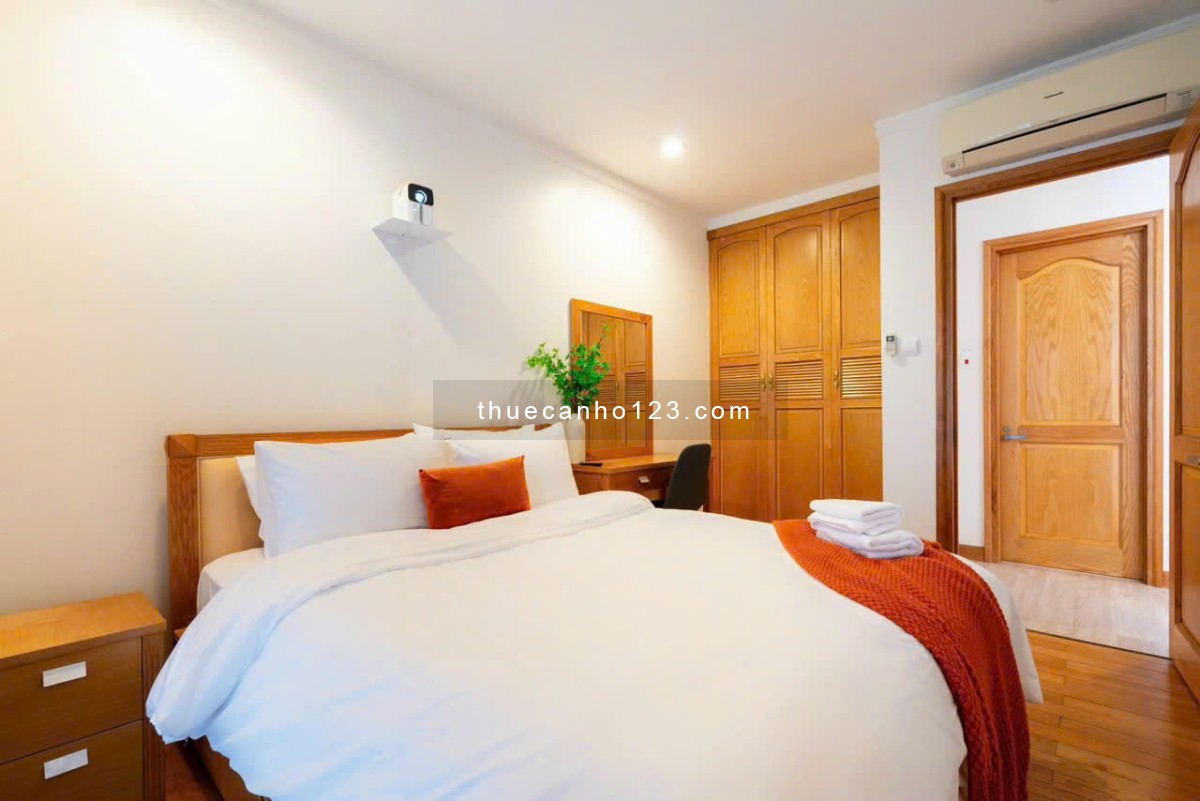 Thuê CC 590 Cách Mạng Tháng 8 diện tích 110m2, 3pn