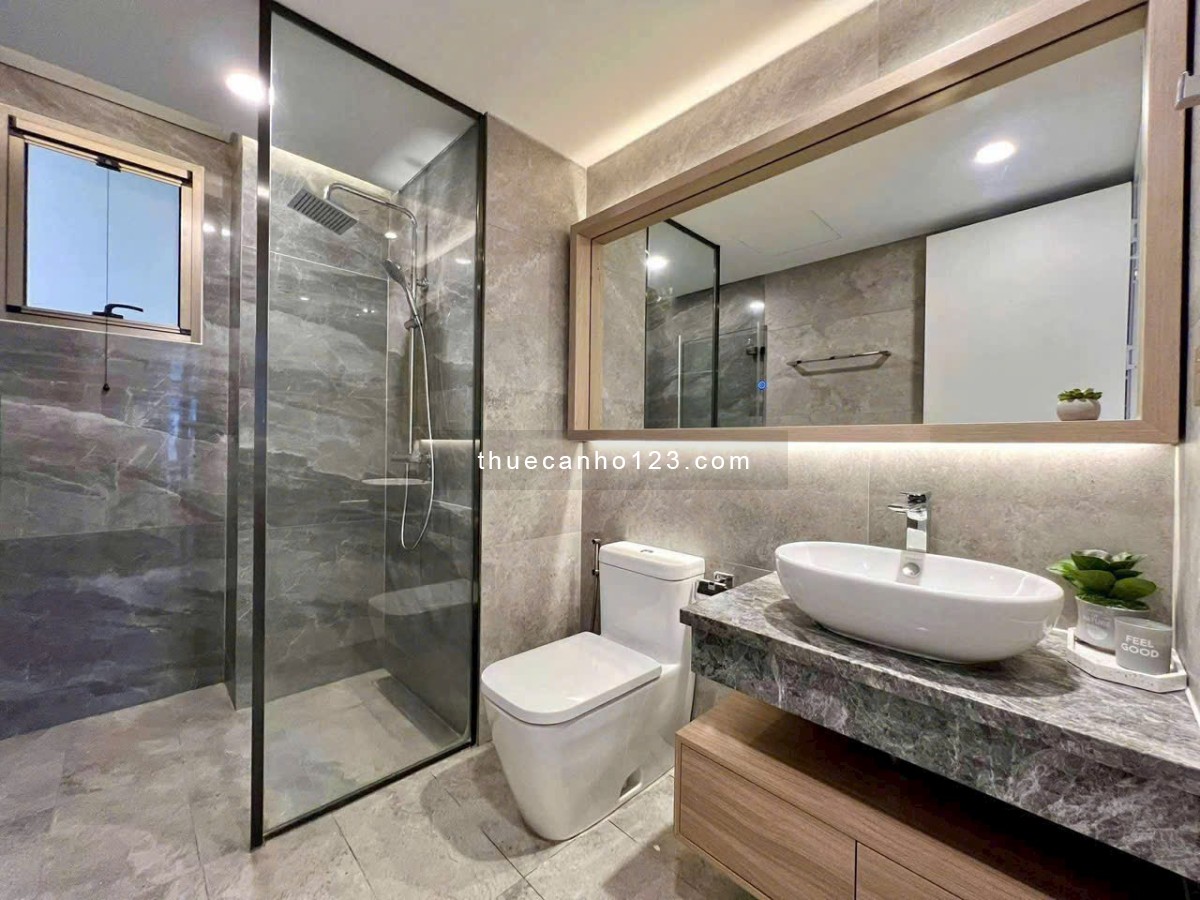 Cần cho thuê gấp căn hộ Saigon South( 95m2- 3PN 2WC) nhà đẹp giá siêu rẻ Lh: 0911898816 Em Lan Anh
