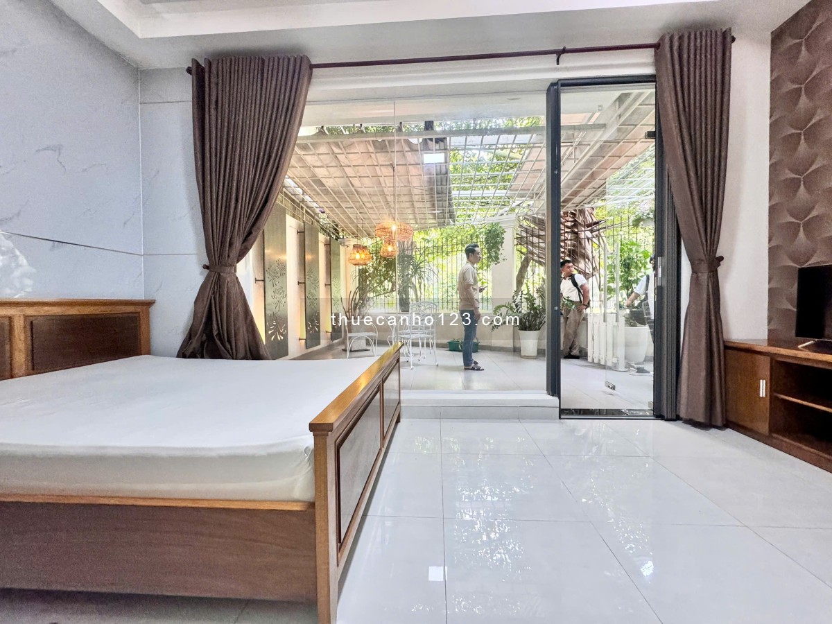 Cho thuê CHDV 1 phòng ngủ - Sân vườn full nội thất gần sân bay Tân Sơn Nhất/ công viên Hoàng Văn Thụ