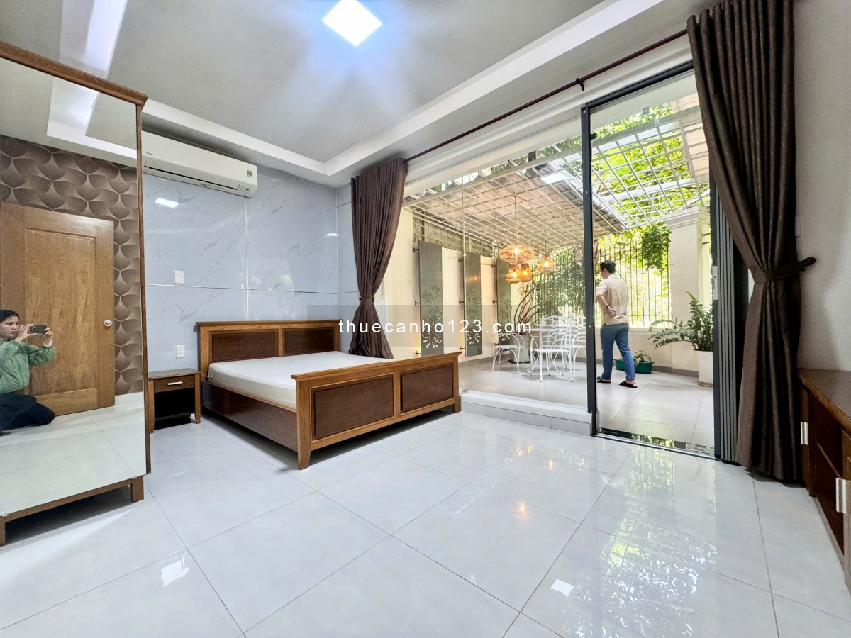 Cho thuê CHDV 1 phòng ngủ - Sân vườn full nội thất gần sân bay Tân Sơn Nhất/ công viên Hoàng Văn Thụ