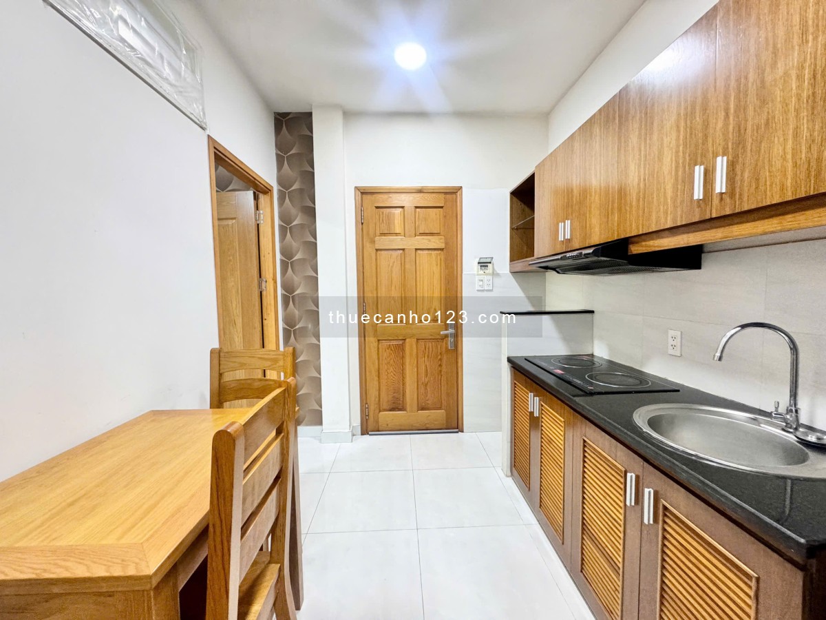 Cho thuê CHDV 1 phòng ngủ - Sân vườn full nội thất gần sân bay Tân Sơn Nhất/ công viên Hoàng Văn Thụ