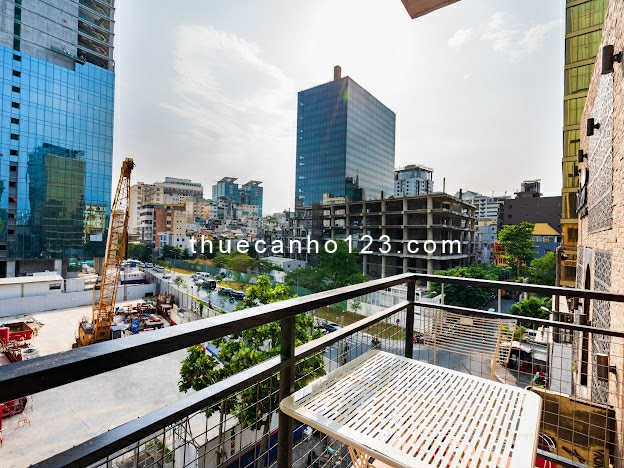 Hình thật giá thật vị trí thật cho thuê căn hộ Ban công siêu tháng ngay cầu Ba son,Nguyễn Huệ Quận 1