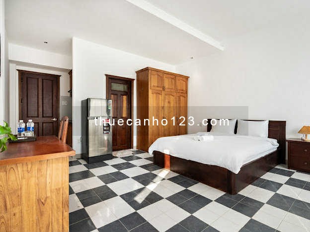 Hình thật giá thật vị trí thật cho thuê căn hộ Ban công siêu tháng ngay cầu Ba son,Nguyễn Huệ Quận 1