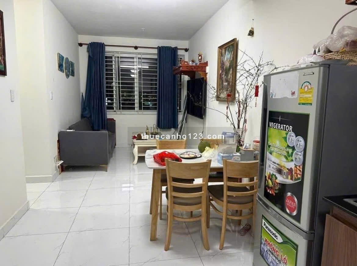 Chung cư Miếu Nổi, Vũ Huy Tân, BT: 72m2, 2p ngủ có ban công, 12tr/th