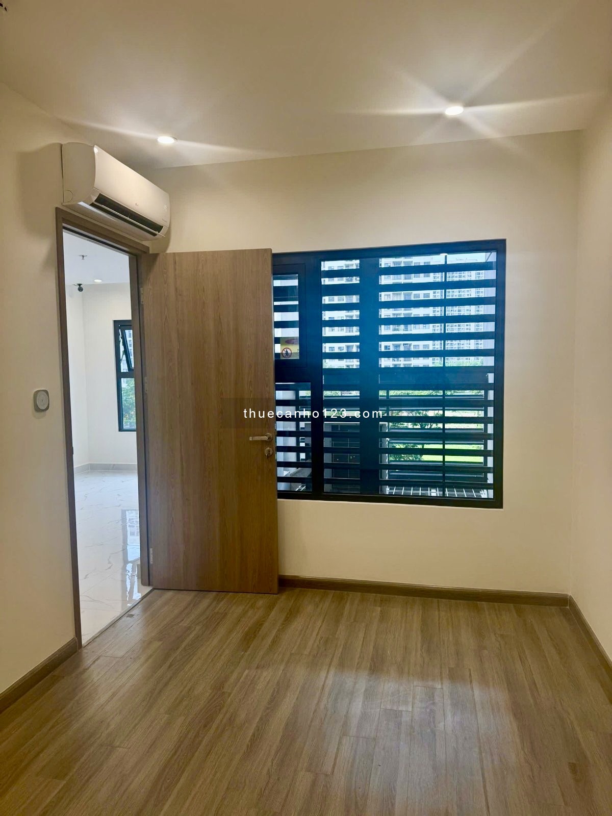 Chính chủ cho thuê 2PN, 2WC, 69m2, 7tr/ tháng, NTCB, Glory Heights Vinhomes Grand park