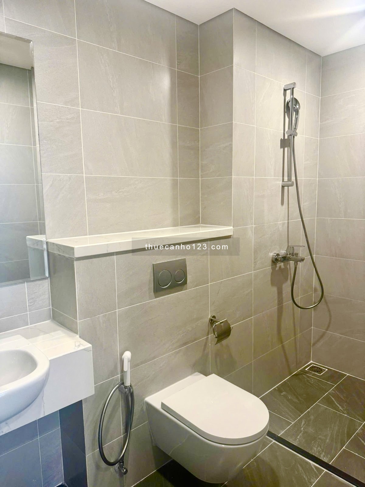 Chính chủ cho thuê 2PN, 2WC, 69m2, 7tr/ tháng, NTCB, Glory Heights Vinhomes Grand park