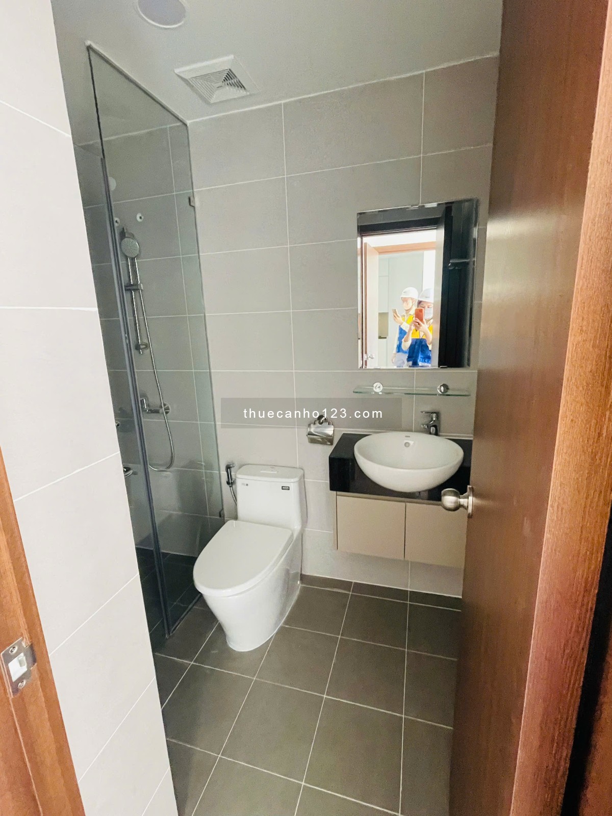 Cho thuê căn hộ mới 100% – Cơ hội cho tân sinh viên – Ngay Làng Đại học