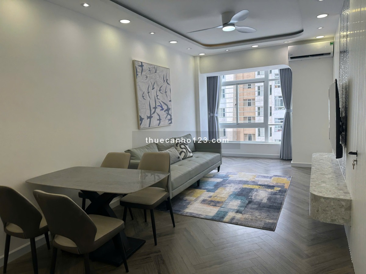 Cho thuê Sky Garden 3 PMH Q7, Đường Phạm Văn Nghị, 2PN 2wc, giá 13tr/th