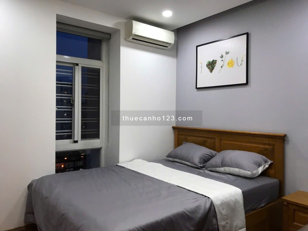 Cho thuê Sky Garden 3 PMH Q7, Đường Phạm Văn Nghị, 2PN 2wc, giá 13tr/th