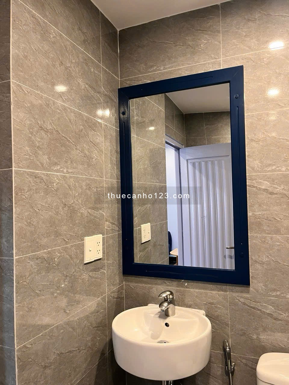 Cho thuê căn hộ 2PN vừa trống– Giá chỉ 15 triệu, inbox gấp ngay kẻo lỡ! hỗ trợ tìm nhà theo nhu cầu