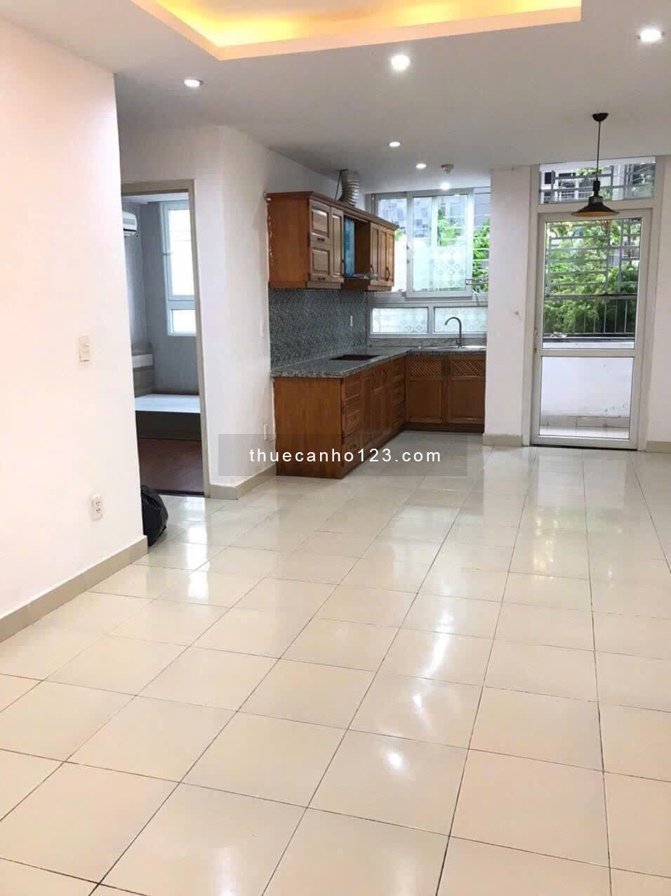 Chung cư Nguyễn Trãi, P2, Quận 5: 2p ngủ, nội thất, nhà mới, 9triệu