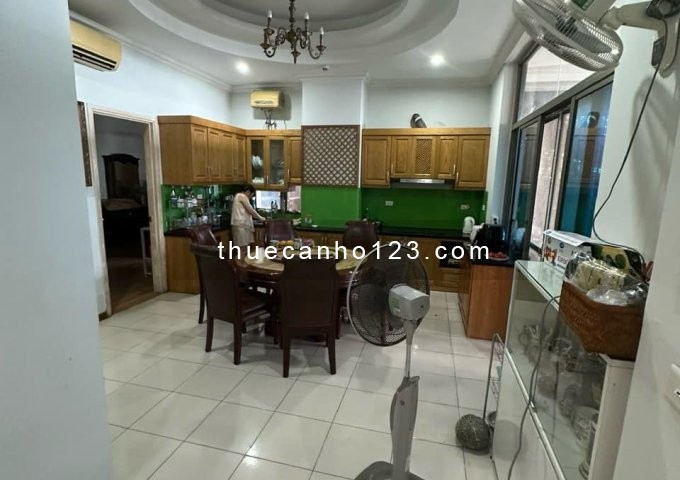 Cho thuê căn hộ Full nộ 105 Chu Văn An dt 70m giá 12triệu