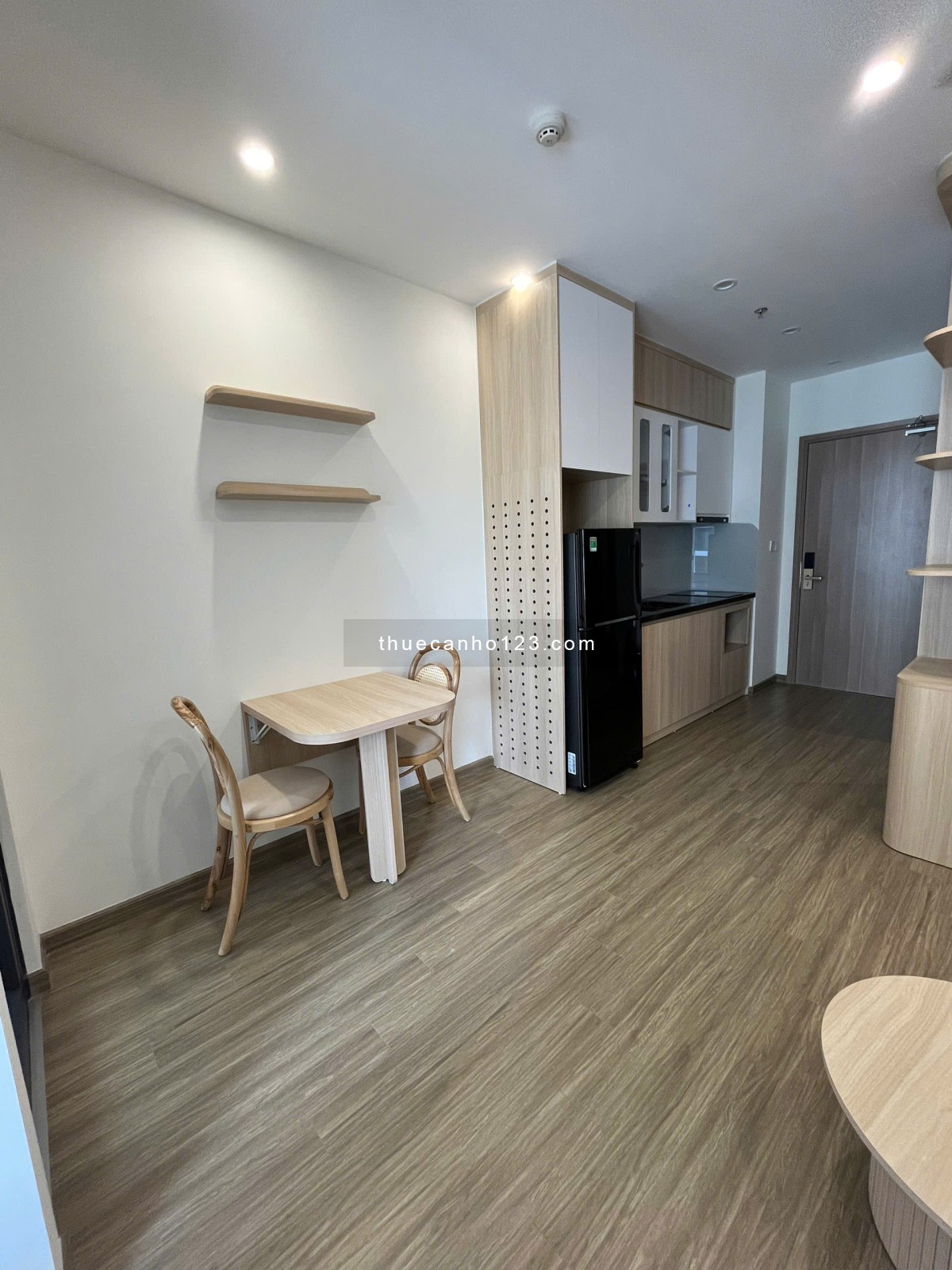 Cần cho thuê căn hộ Studio full nội thất mới tinh tại SA1 Vinhomes Smart City 8 triệu/tháng