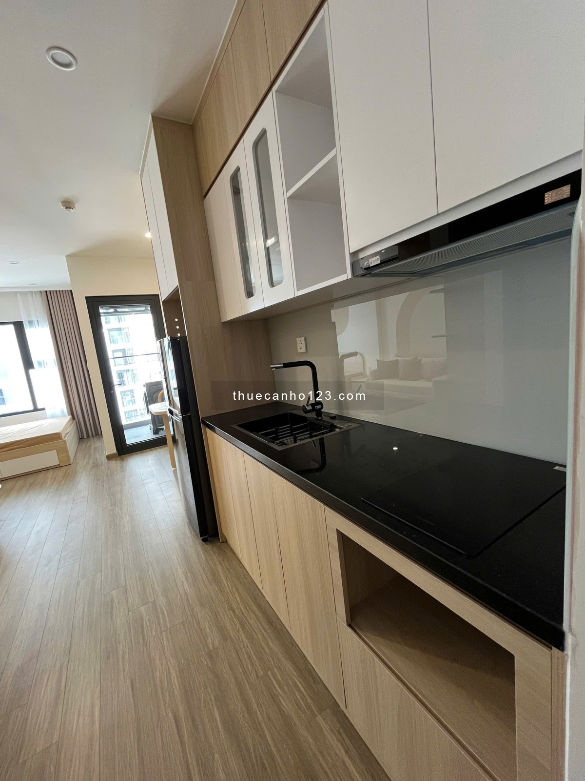 Cần cho thuê căn hộ Studio full nội thất mới tinh tại SA1 Vinhomes Smart City 8 triệu/tháng