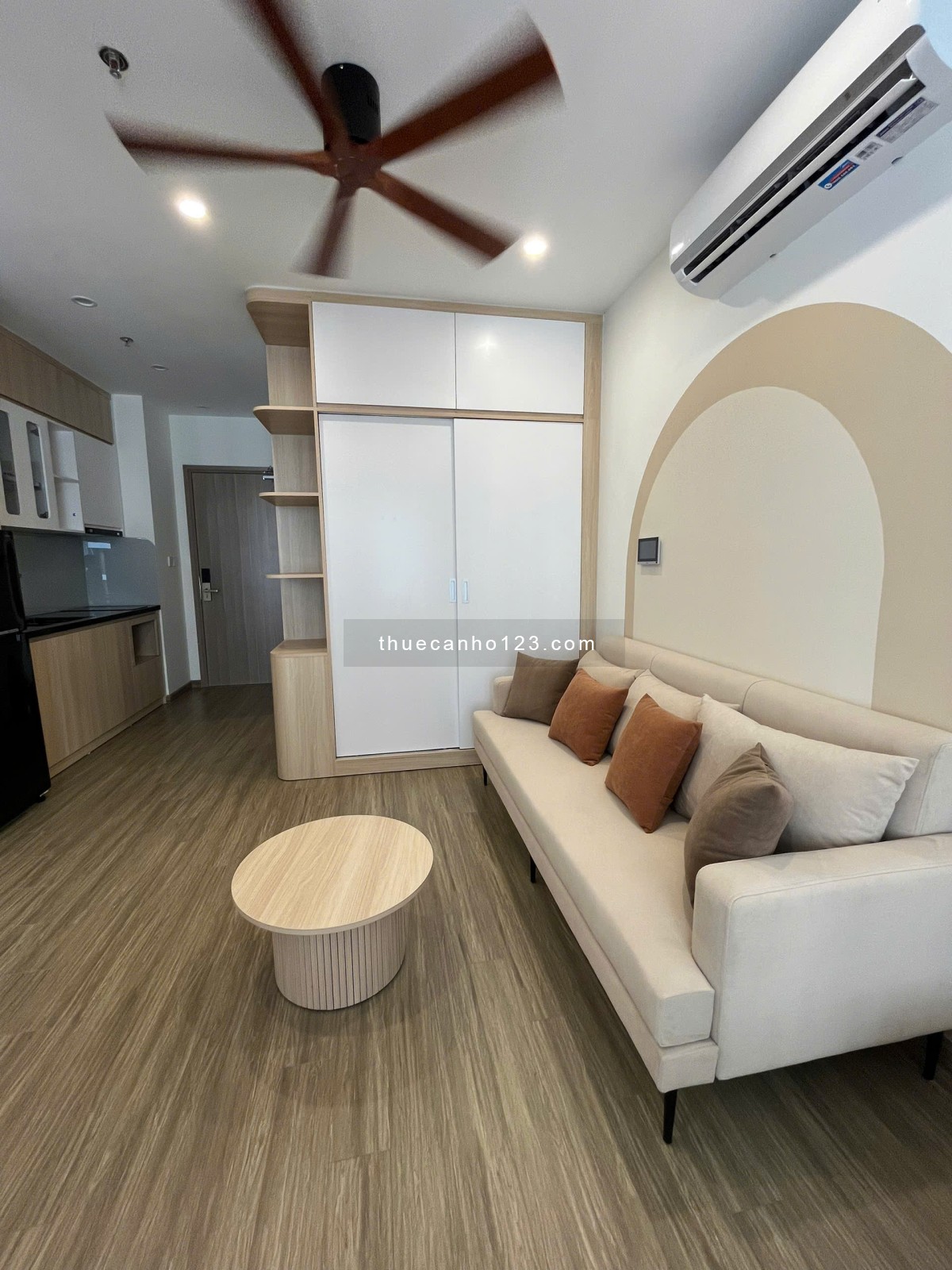 Cần cho thuê căn hộ Studio full nội thất mới tinh tại SA1 Vinhomes Smart City 8 triệu/tháng