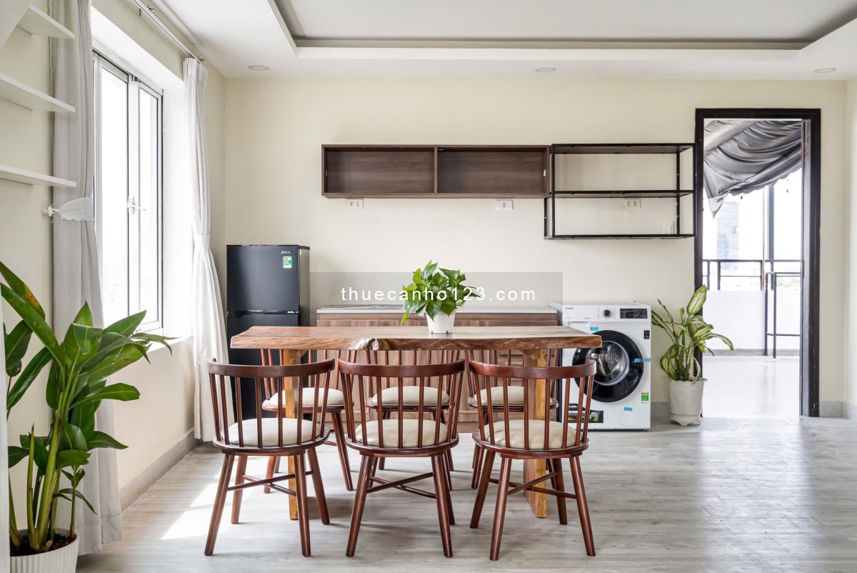 Trống Lại Căn Hộ PentHouse 1 Phòng Ngủ Có Gu Cực Đẹp Ngay Mặt Tiền Đường Ung Văn Khiêm