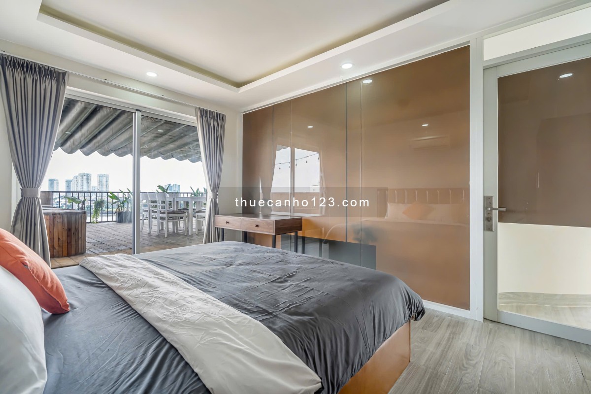 Trống Lại Căn Hộ PentHouse 1 Phòng Ngủ Có Gu Cực Đẹp Ngay Mặt Tiền Đường Ung Văn Khiêm