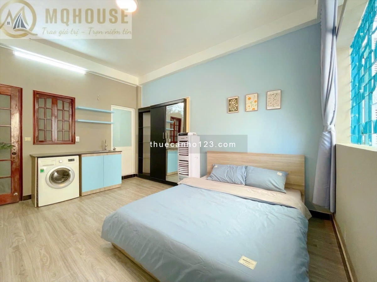 Cho thuê căn hộ Studio Ban công, Máy giặt riêng Q1 gần cầu Kiệu, chợ Tân Định, nhà thờ Tân Định