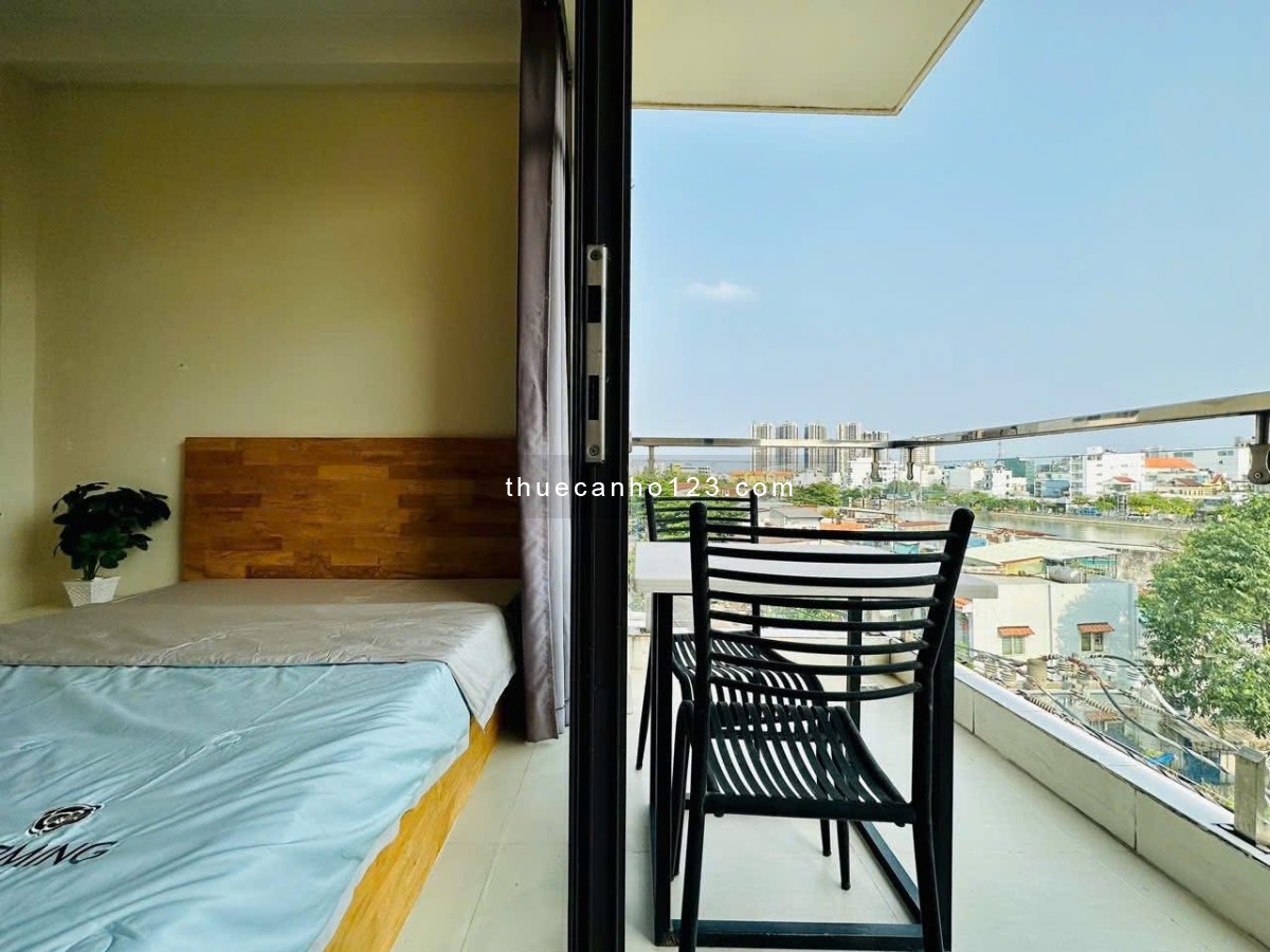 Thuê căn hộ Studio Ban công, full nội thất Q4 gần cầu Kênh Tẻ, ĐH Luật, ĐH Nguyễn Tất Thành