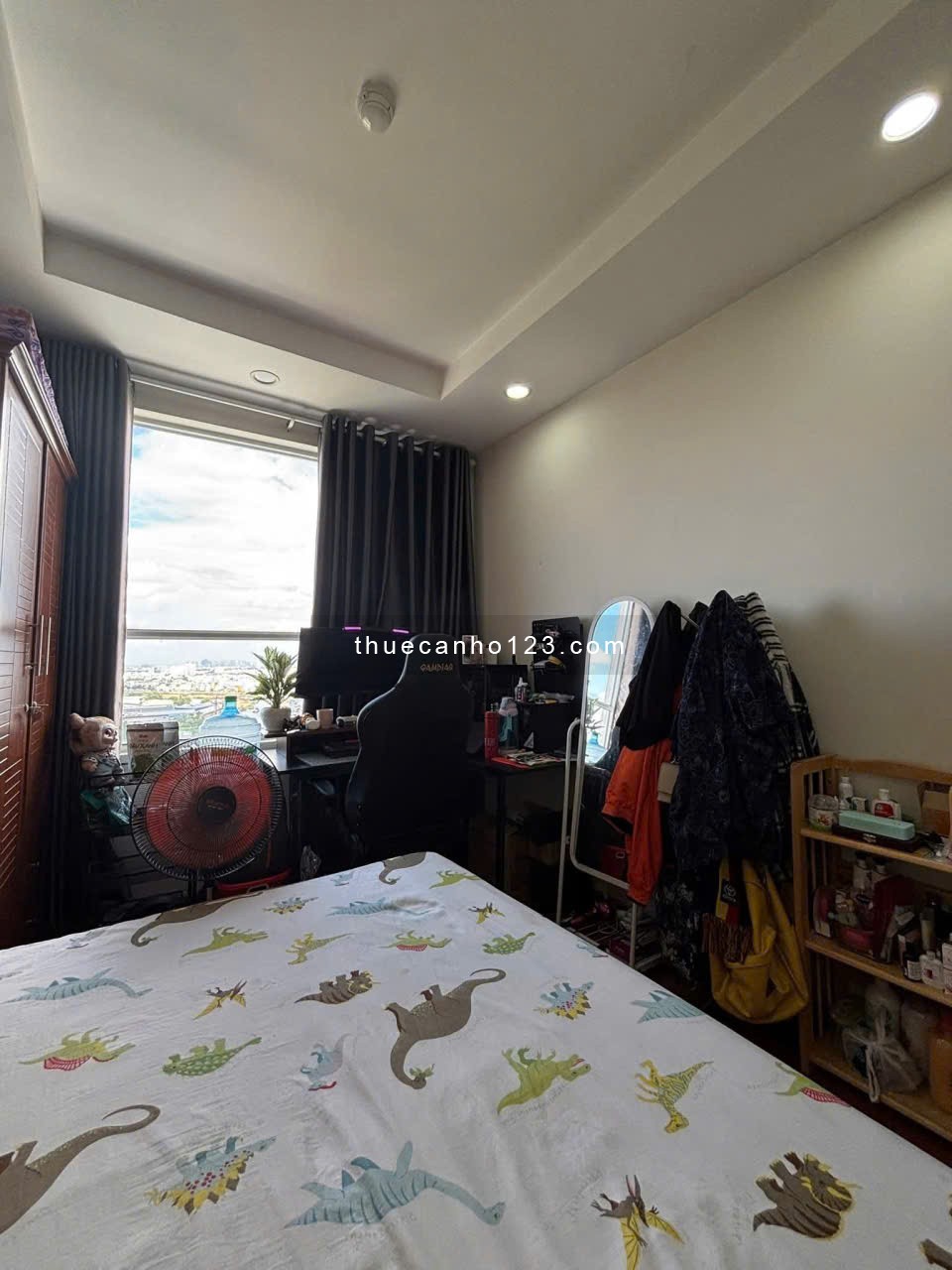 Chung cư Nguyễn Ngọc Phương, Bình Thạnh: 3p ngủ, 2wc, full nội thất, 13tr5