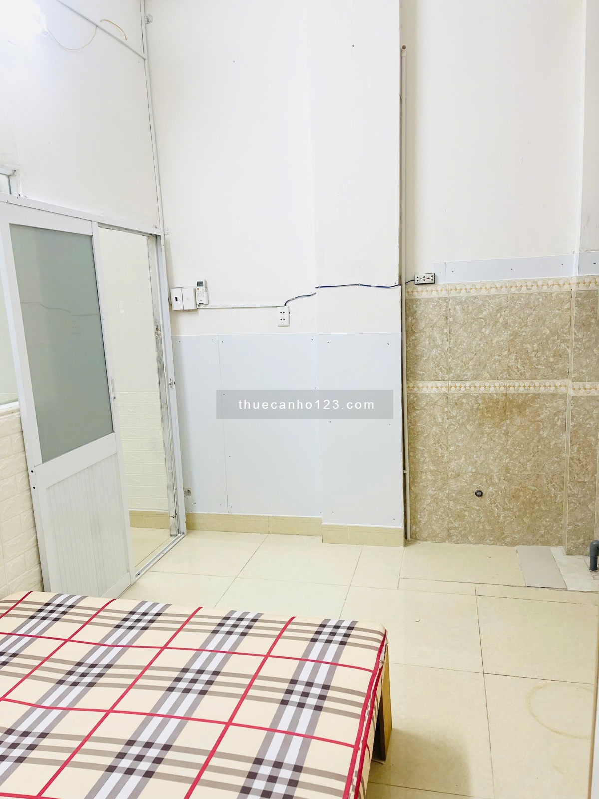 CHDV 1PN tách bếp tầng trệt đường Giải Phóng Tân Bình chỉ 4,6 triệu