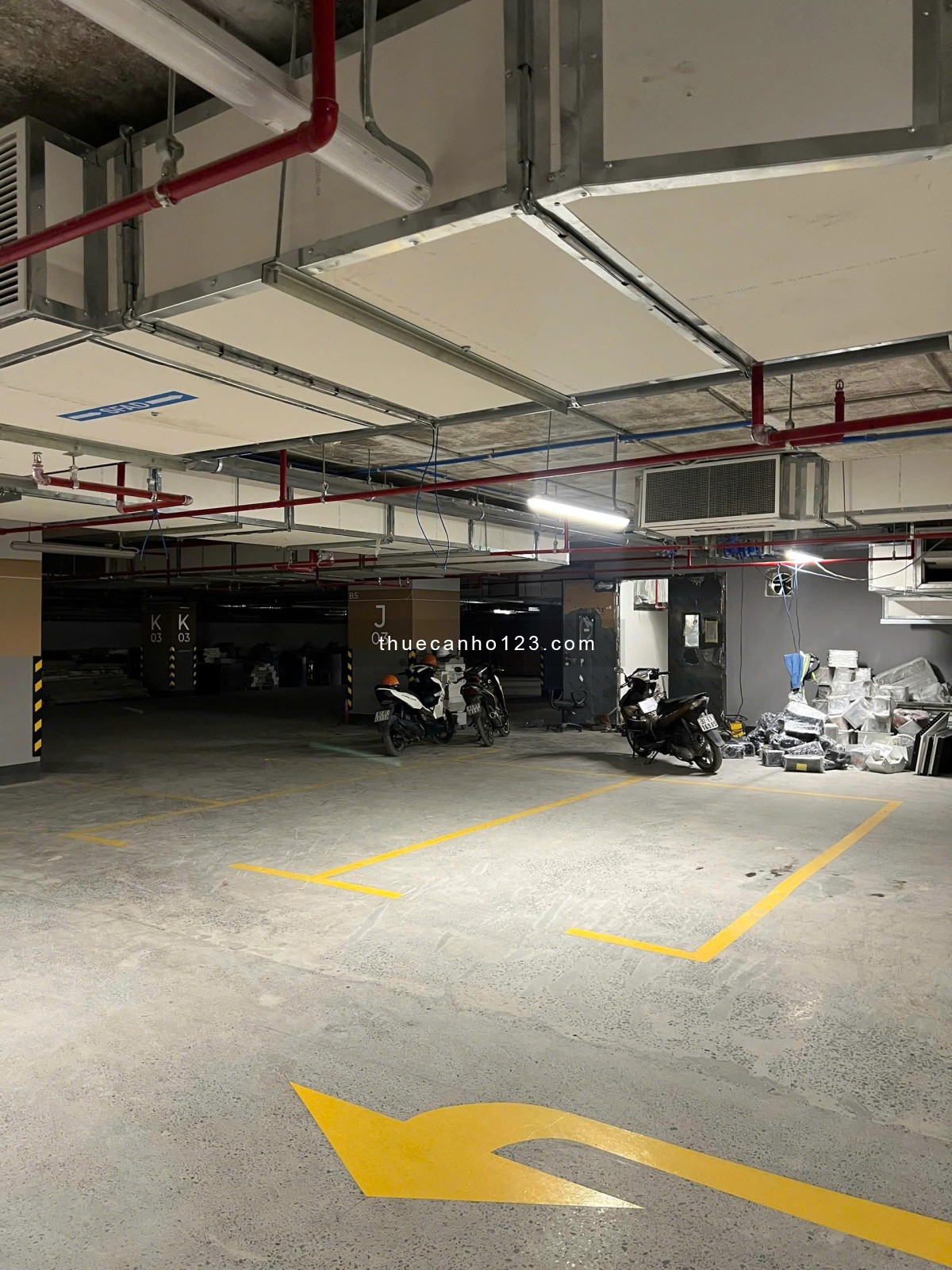 Cho thuê Lancaster Legacy Quận 1, 2 Phòng Ngủ, tầng cao, 55 triệu, Nội thất cơ bản, Hồ bơi, gym,golf