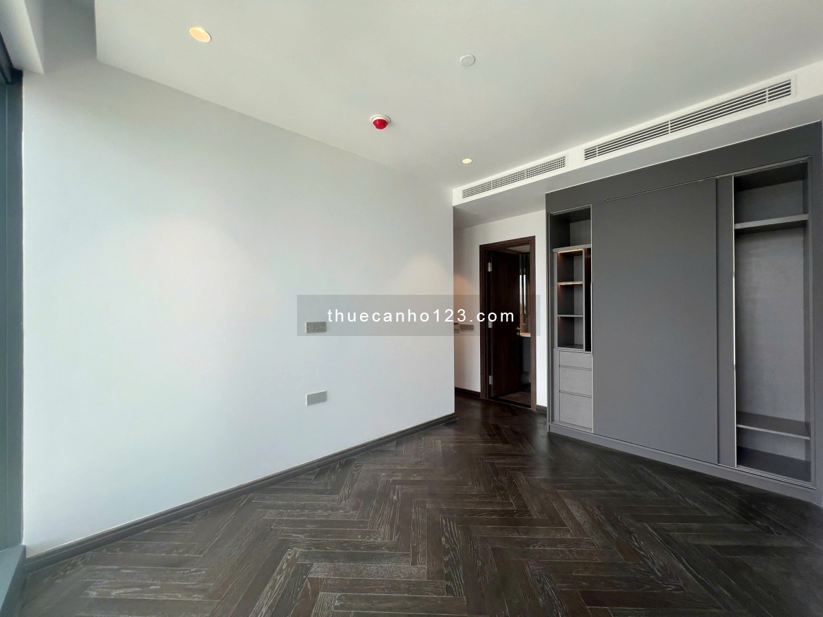 Cho thuê Lancaster Legacy Quận 1, 2 Phòng Ngủ, tầng cao, 55 triệu, Nội thất cơ bản, Hồ bơi, gym,golf