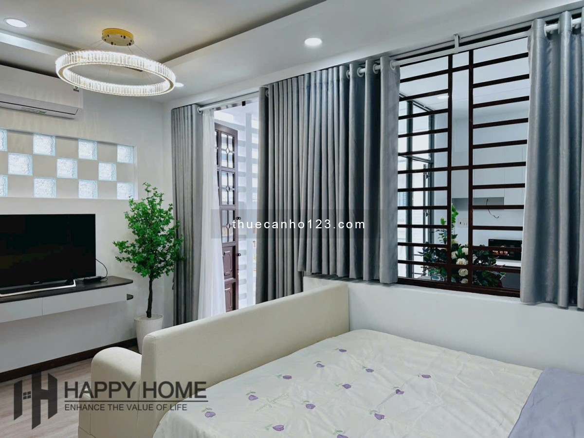 Toà Căn Hộ 2 Phòng Ngủ Mới, Full Nội Thất 100%, Ban Công, Thang Máy, Hầm Xe. Ngay Ngã Tư Hàng Xanh