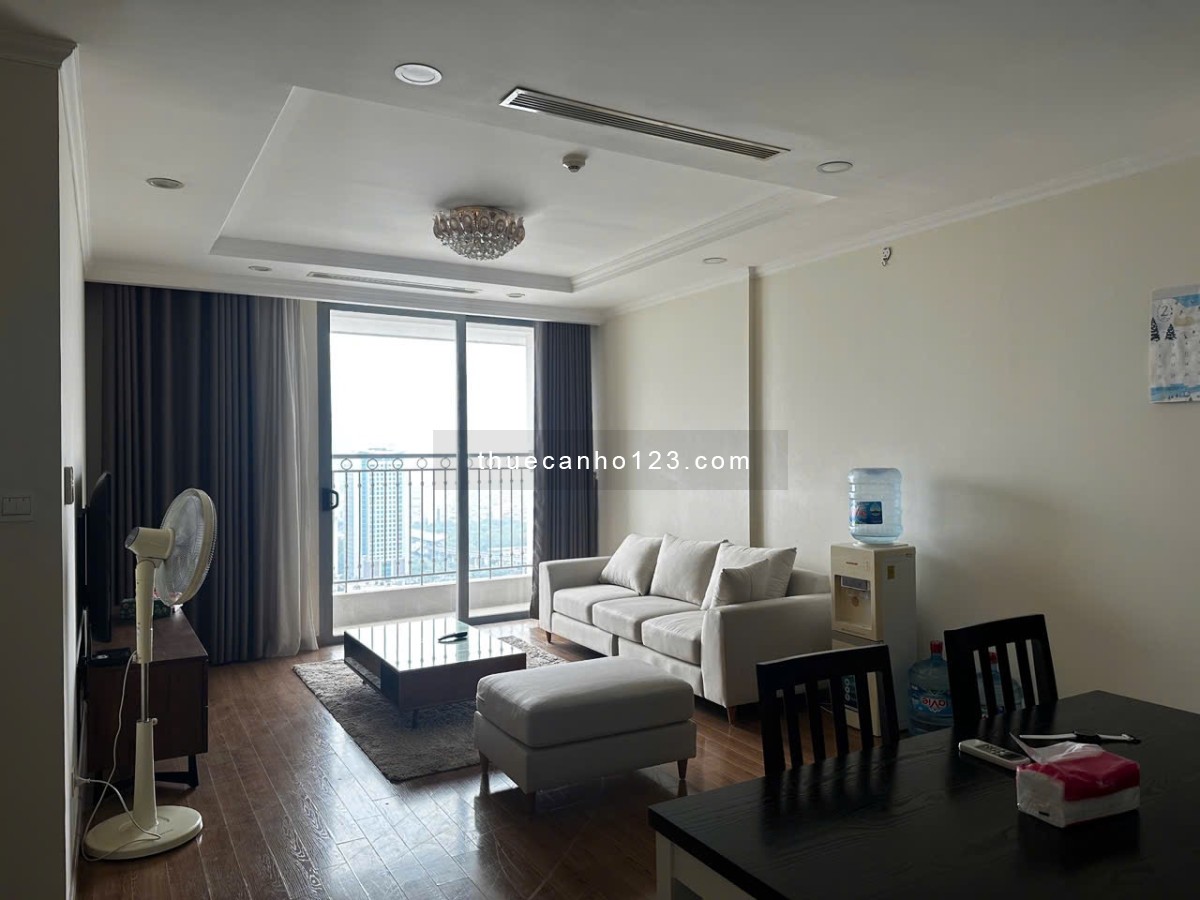 Cho thuê Vinhomes Nguyễn Chí Thanh, rộng 86m2, full đồ NT, 19 tr, LH: 0912.396.400