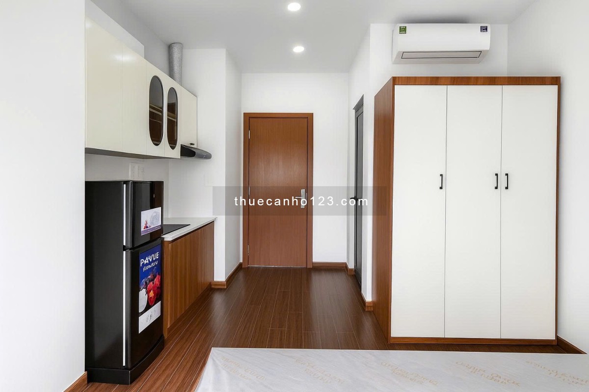 Căn hộ mới tinh 100% full nội thất ngay côngvien Gia Định