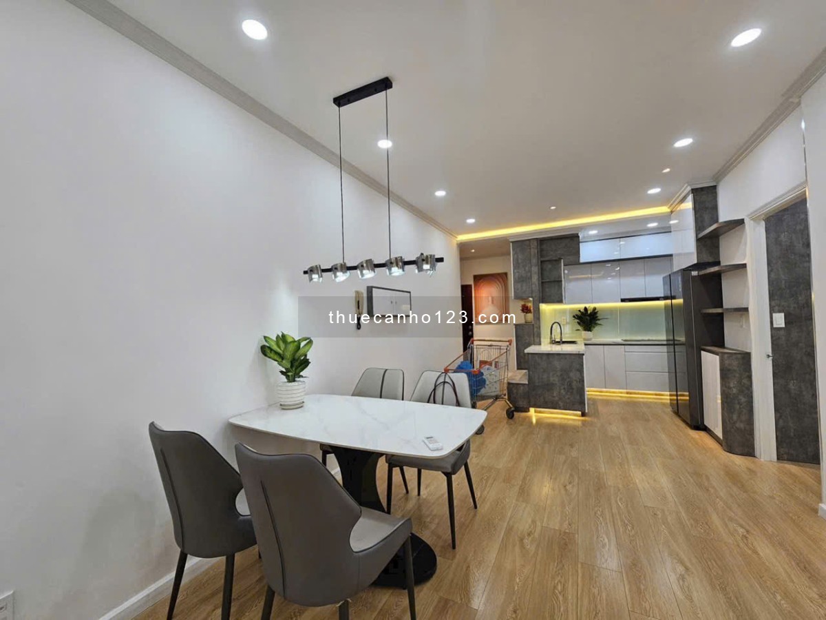 Em chuyên cho thuê Sky Garden Phú Mỹ Hưng 2-3 phòng ngủ chỉ từ 12triệu. nhận tìm nhà theo nhu cầu Q7